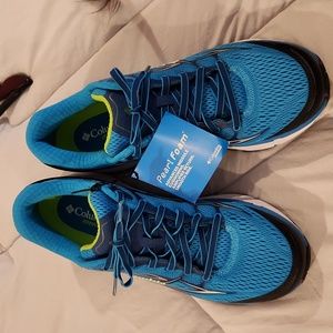 Columbia Montrail mens hiking sneakers